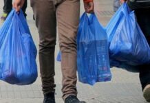 Мер міста відреагував на петицію жителів Рівного щодо використання поліетиленових пакетів