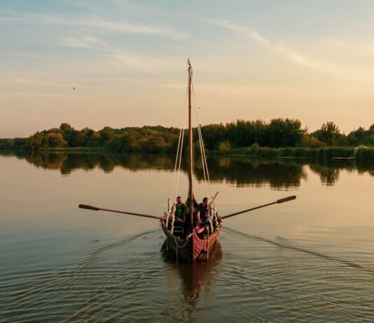 Цікаві майстер-класи та прогулянки на човні: чим приваблює рівнян та гостей міста парк історичної реконструкції «Оствиця»