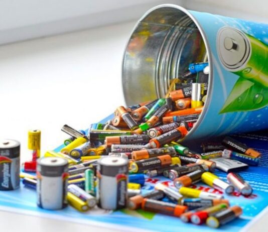 Небезпечні відходи: куди рівняни здавали використані батарейки
