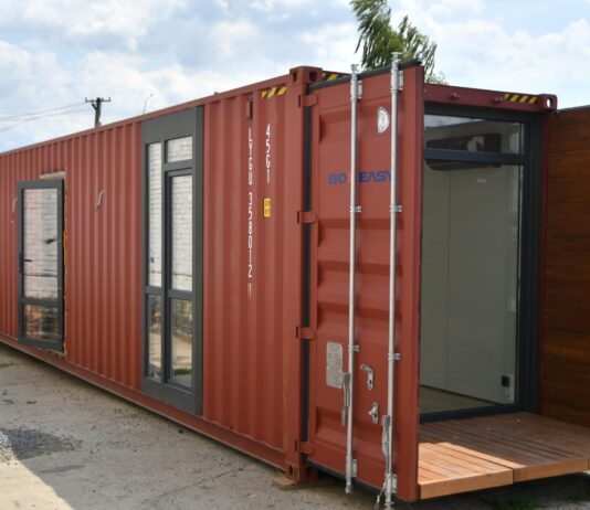 Будівництво модульних будинків: історія харківського підприємця, який переїхав у Рівне