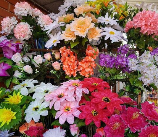 Рівненщина без штучних квітів: як мешканці області відмовлялися від пластикових букетів