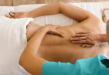 Масажер для тіла або абонемент до масажу: що краще купити?